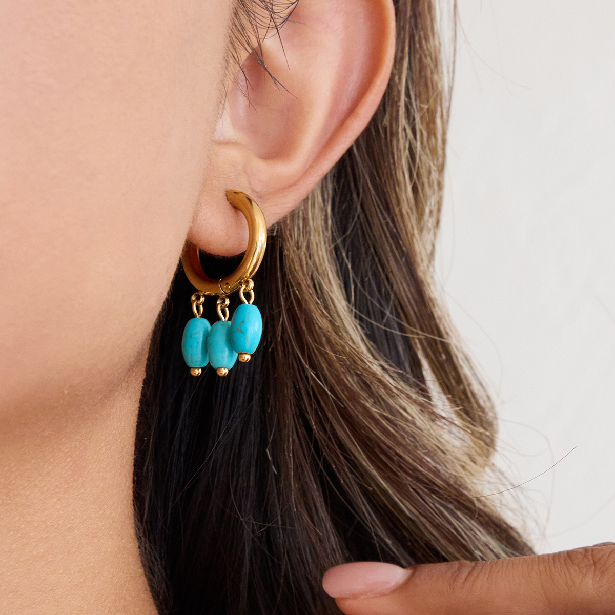 Detail tyrkysových kamenů – ELENYS Aqualis Trio